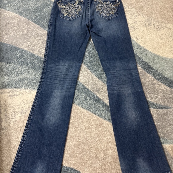 Women’s Rock 47 Jean - Picture 2 of 3